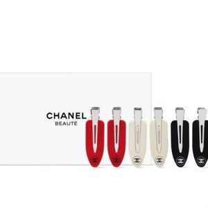 CHANEL CC LOGO HAIR CLIP SET – RED, CREAM & BLACK (SET OF 6)